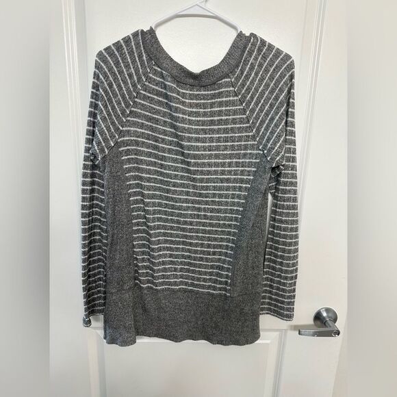 Anthropology Eri + Ali Gray Striped Textured Knit Pullover Sweater Size M - Picture 3 of 3